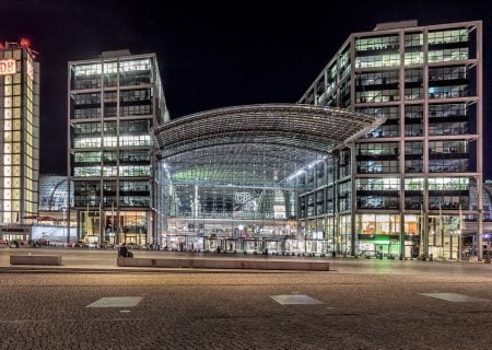 BNP Paribas Commercial Finance close 2015 with two new deals