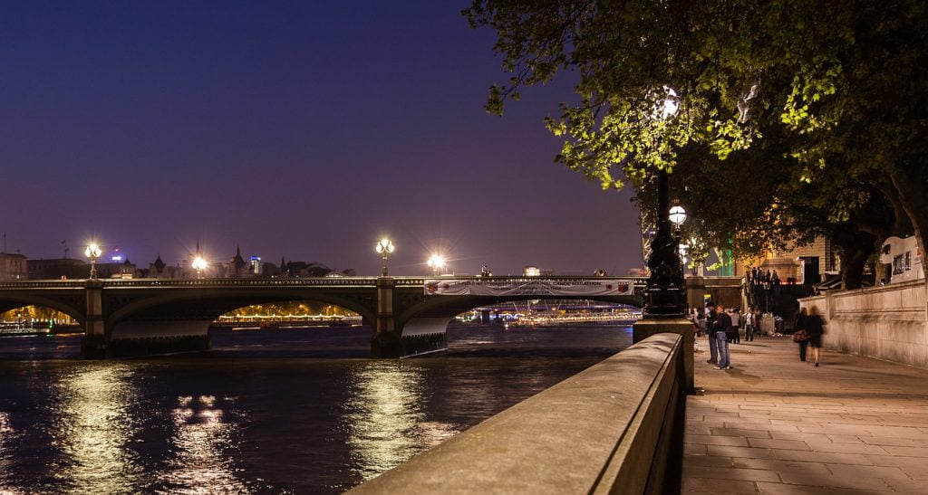 bridge-898753_1280