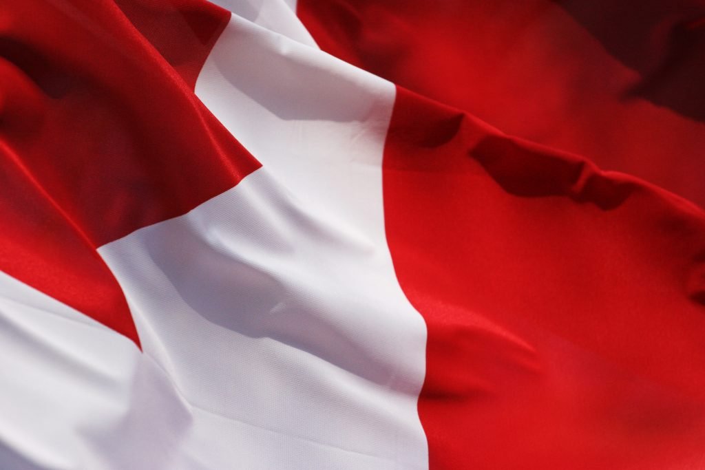 canada-flag-detail