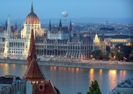 Hungarian bank plans to strengthen factoring activity