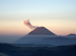 indonesia-volcano