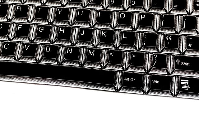 keyboard-313375_640