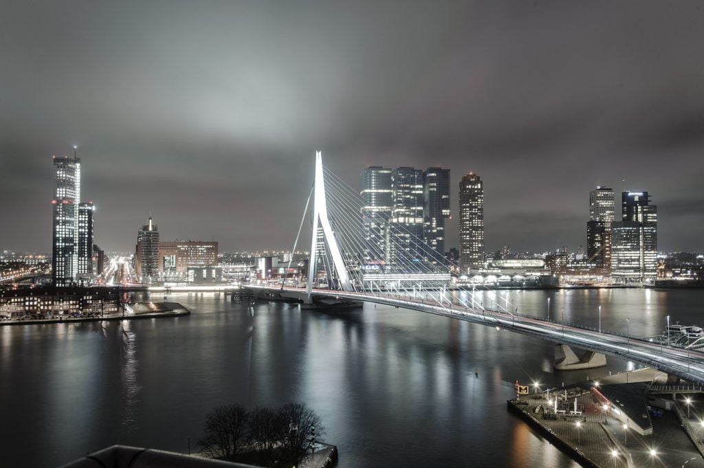 rotterdam-680760_1280