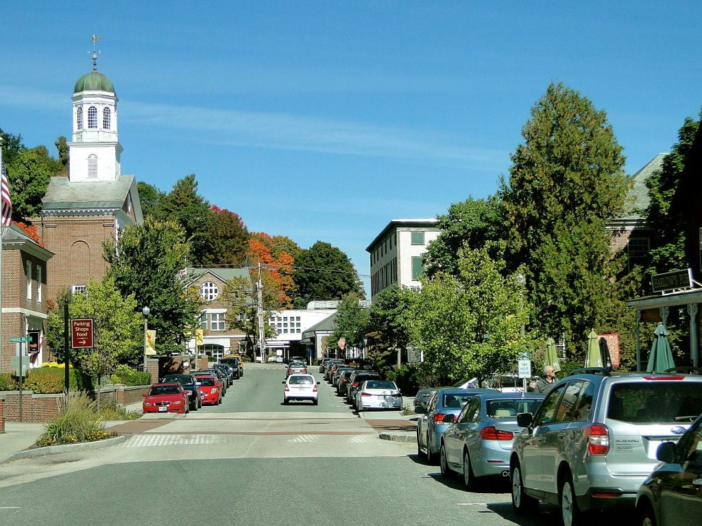 town-582871_1920