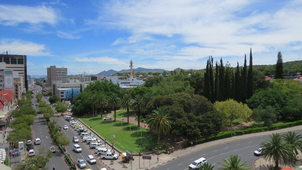 windhoek-269032_1280