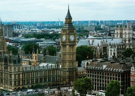 Most of UK businesses wait 74 days for invoices to be paid