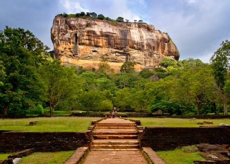 Creating an environment conducive to SME growth is imperative for Sri Lanka development