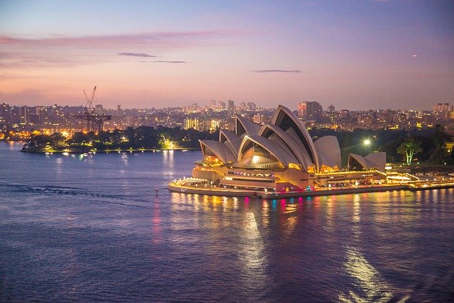 sydney-opera-house-354375_640