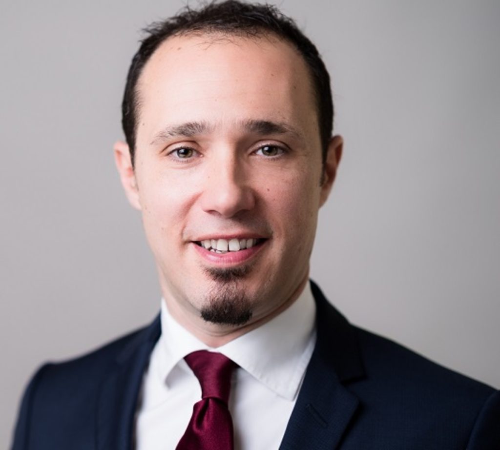 Dr. Gabriele  Sabato