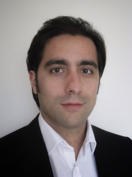 Kamyar Naficy Headshot