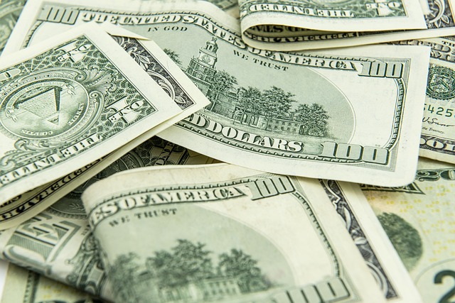 money-4547175_640
