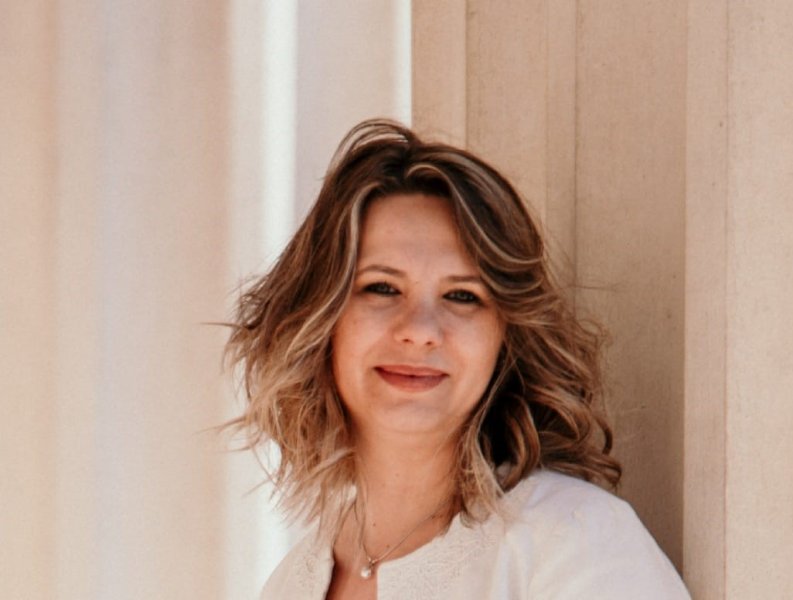Mirela Popescu1