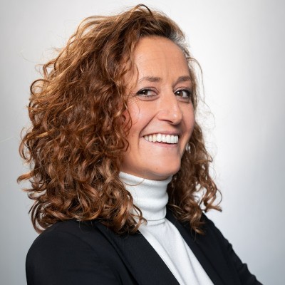 Alejandra  Alcalde 