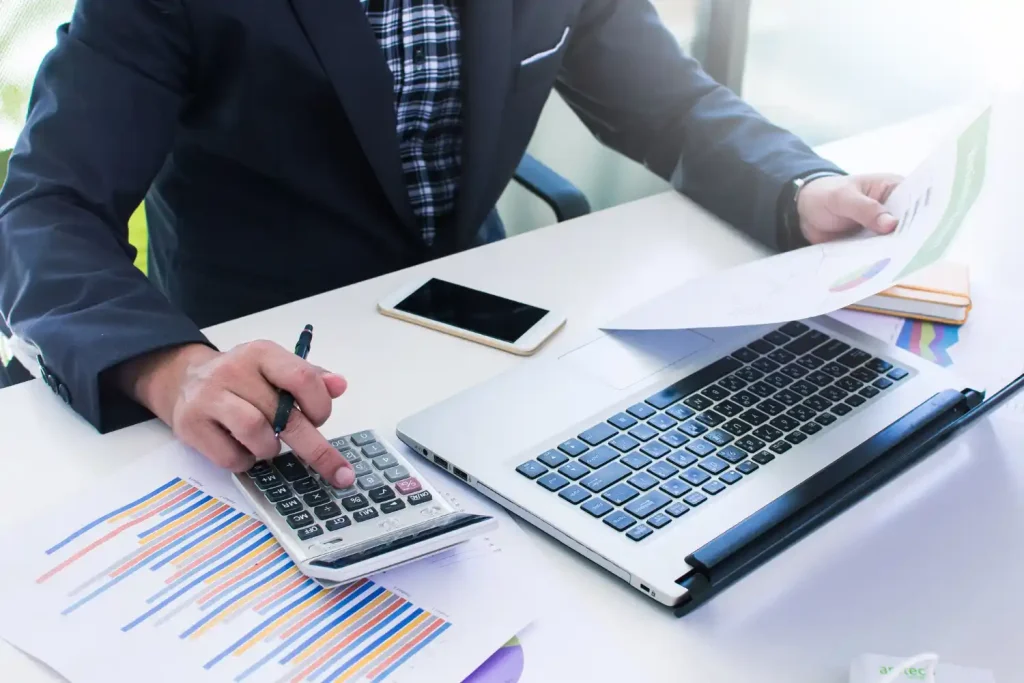What is Accounts Receivable Factoring? A Complete Guide for Businesses